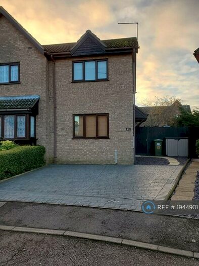 2 Bedroom Semi-Detached House To Rent In Canmore Close, Sawtry, Huntingdon, PE28