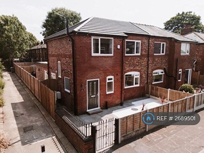 6 Bedroom Semi Detached House To Rent In Whitby Avenue, Fallowfield, Manchester, M14