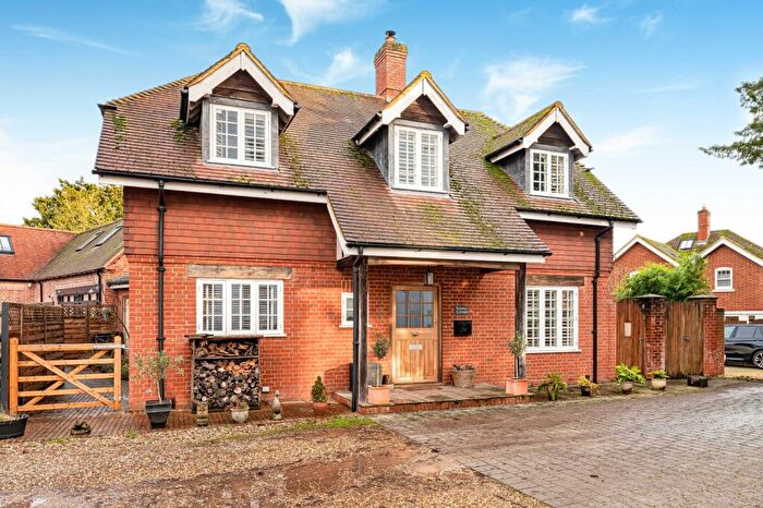 3 Bedroom Detached House For Sale In Ryebridge Lane, Upper Froyle, Alton, Hampshire, GU34