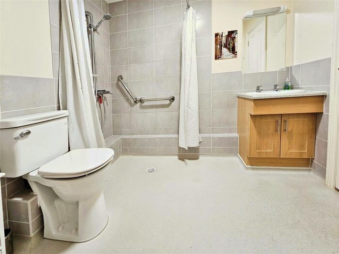 2 Bedroom Flat For Sale In Fairland Court, Fairland Street, Wymondham, Norfolk, NR18