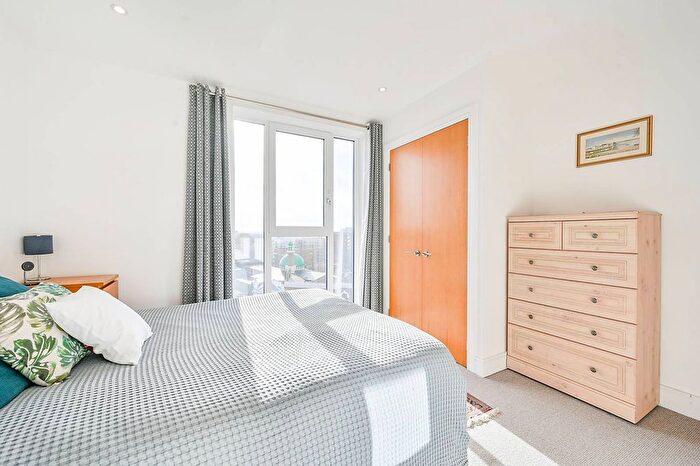 1 Bedroom Flat For Sale In Hoopers Mews, Acton, London, W3