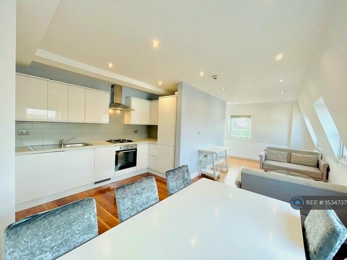 2 Bedroom Flat To Rent In Hoxton Street, London, N1
