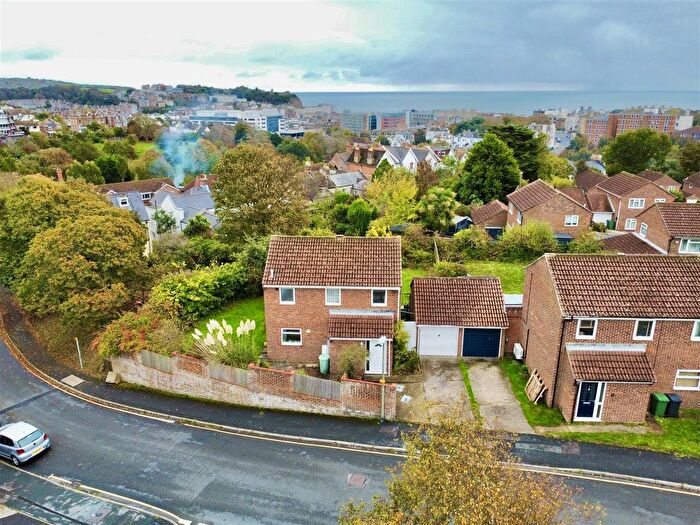 3 Bedroom Detached House For Sale In Winterbourne Close, Hastings, TN34