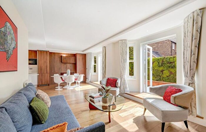 3 Bedroom Apartment To Rent In St. Johns Wood Park, St. Johns Wood, London, NW8