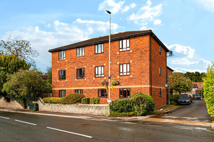 1 Bedroom Flat For Sale In Buttons Yard, Warminster, BA12