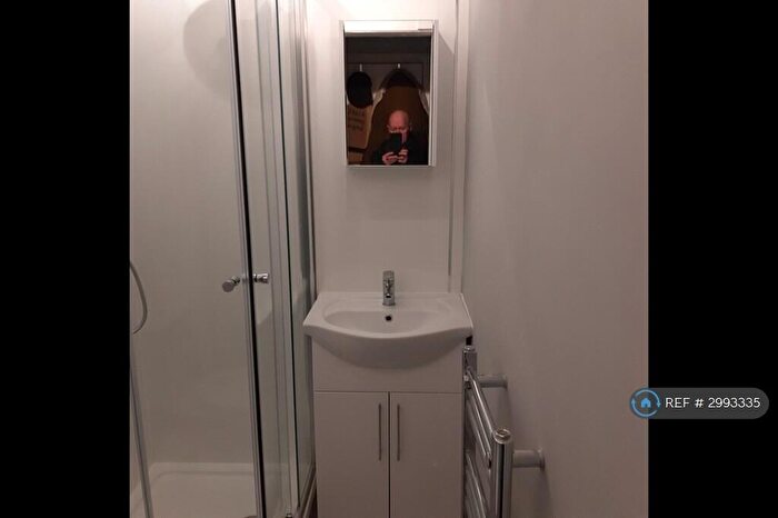 1 Bedroom Flat To Rent In Dickson St, Edinburgh, EH6