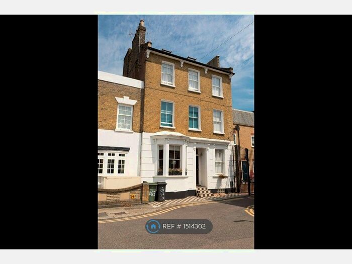 2 Bedroom Flat To Rent In Herne Hill, London, SE24