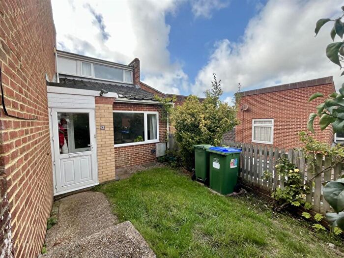 2 Bedroom Terraced House For Sale In Park Drive Close, Newhaven, BN9