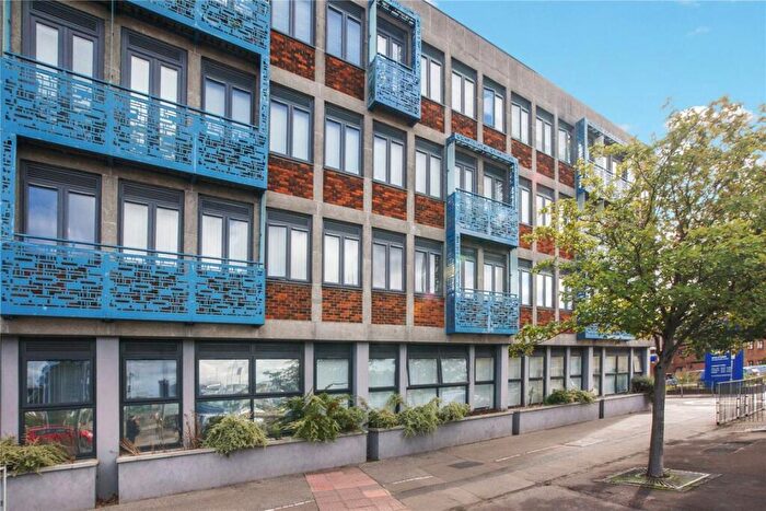 1 Bedroom Flat For Sale In Swanfield Road, Hertfordshire, EN8