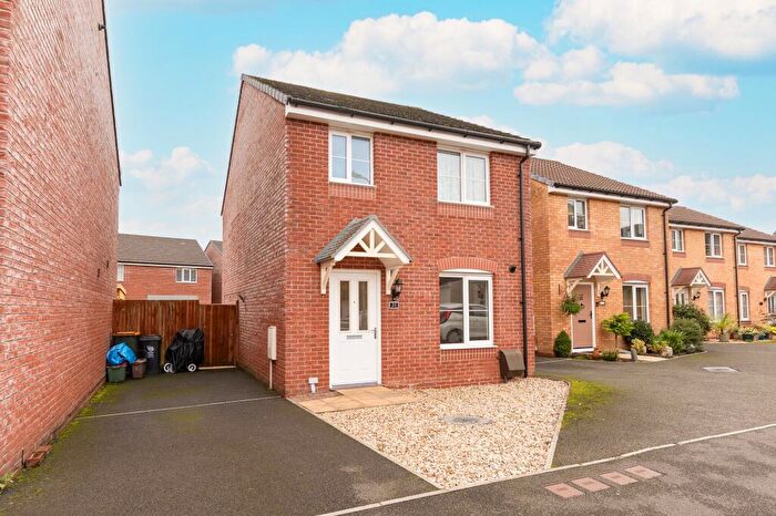 3 Bedroom Detached House For Sale In Hurricane Way, Rogerstone, NP10