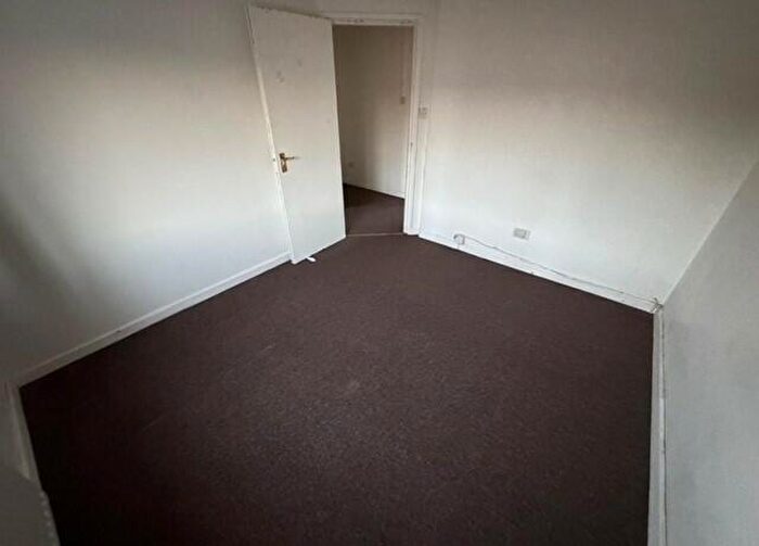 1 Bedroom Flat To Rent In Victoria Park Road, Smethwick, B66