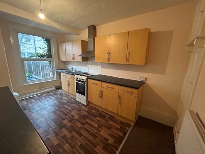 1 Bedroom Flat To Rent In Electric Avenue, Westcliff-On-Sea, SS0