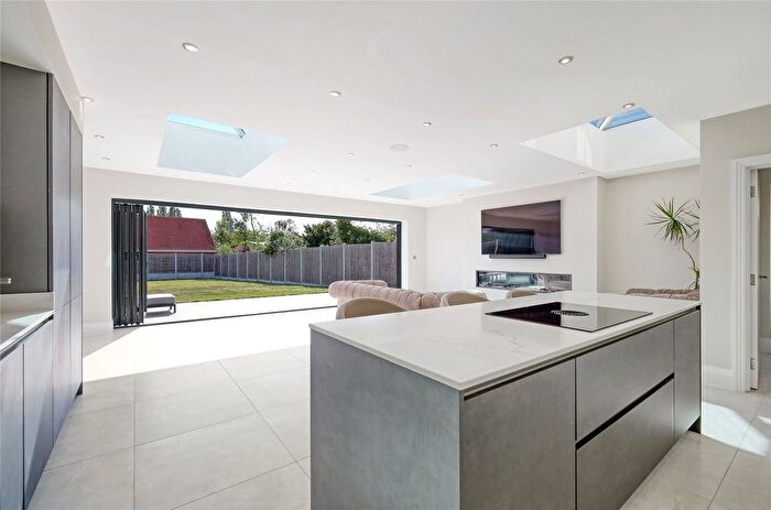 4 Bedroom Detached House For Sale In Guernsey Gardens, Wickford, SS11