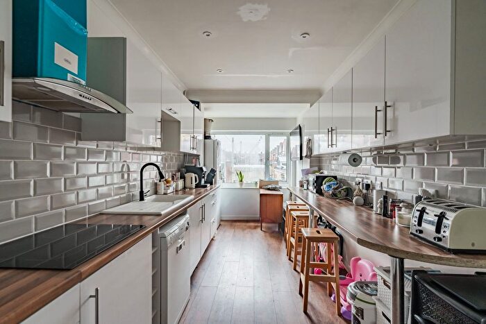 3 Bedroom Terraced House For Sale In Hamilton Road, Great Yarmouth, NR30