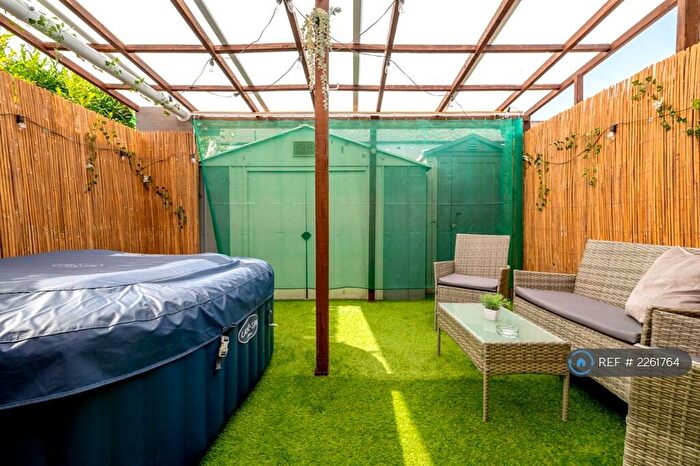 4 Bedroom Terraced House To Rent In Shipman Road, London, E16