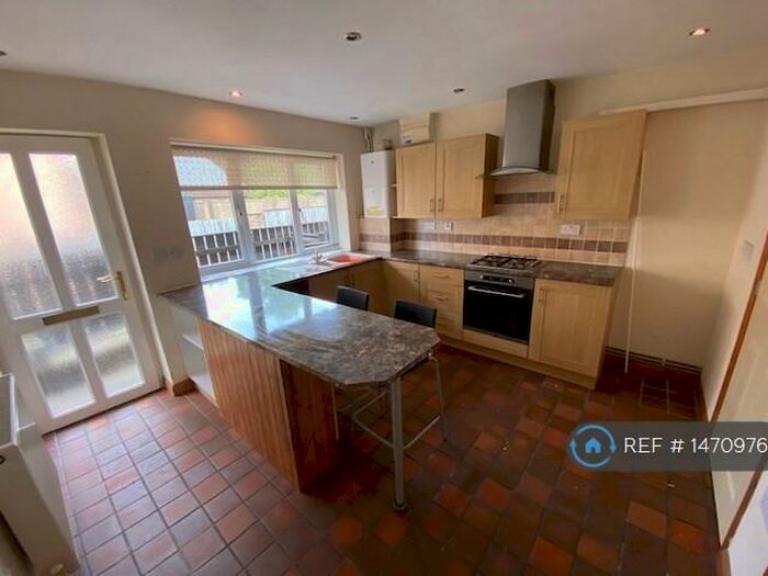 2 Bedroom Detached House To Rent In High Street, Fleur De Lis, Blackwood, NP12