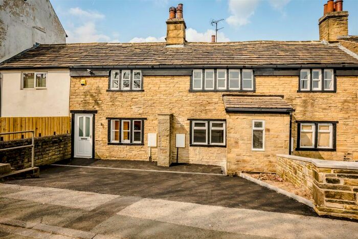 2 Bedroom Cottage To Rent In Elland Lane, Halifax, HX5
