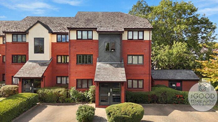 1 Bedroom Flat For Sale In Maple Gate, Loughton, IG10