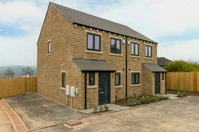 3 Bedroom Semi-Detached House To Rent In Helme Fold, Meltham, HD9