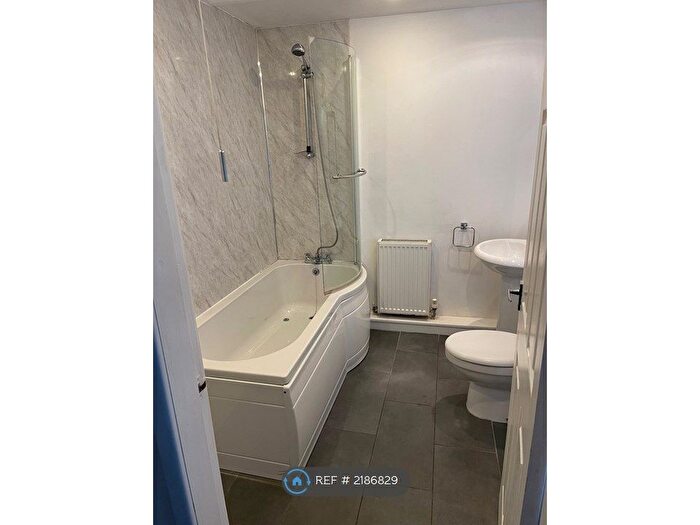 2 Bedroom Terraced House To Rent In Lockwood Street, Stoke-On-Trent, ST2