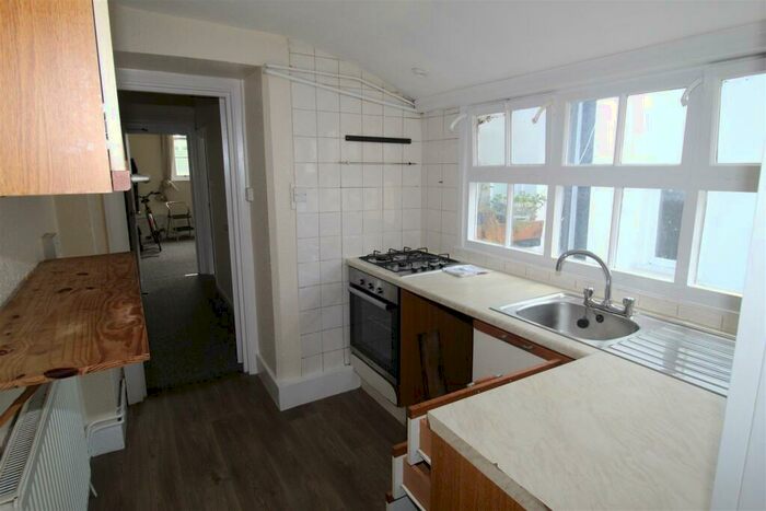 1 Bedroom Apartment To Rent In Magdalen Street, Exeter, EX2