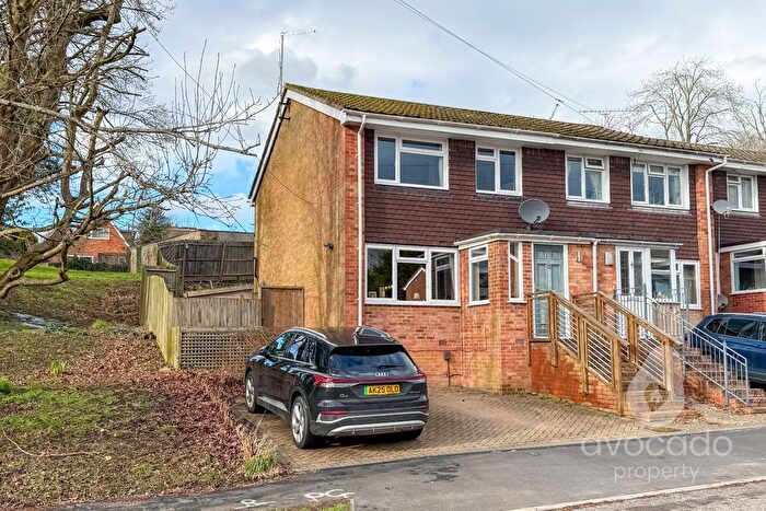 3 Bedroom End Terrace House For Sale In White Cottage Close, Farnham, Surrey, GU9