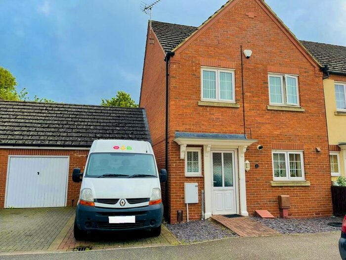 3 Bedroom End Of Terrace House To Rent In Kenzie Drive, Sutton Bridge, PE12