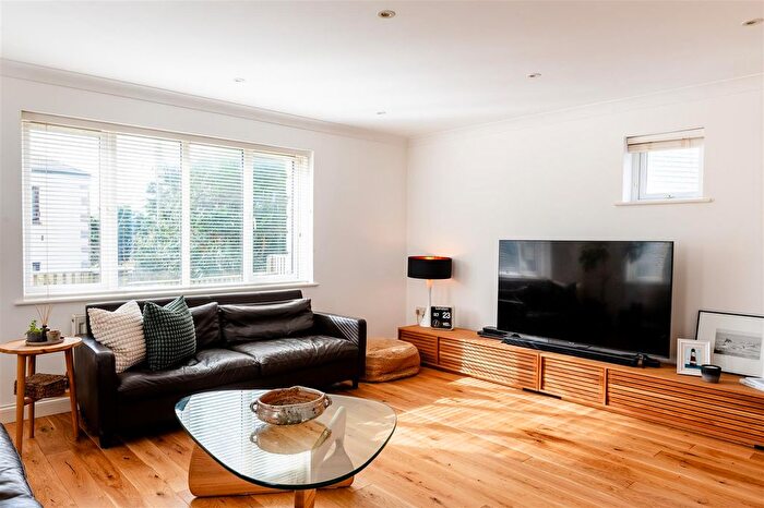 4 Bedroom Detached House For Sale In Modern Home, Walk To The Beach, Praa Sands, TR20