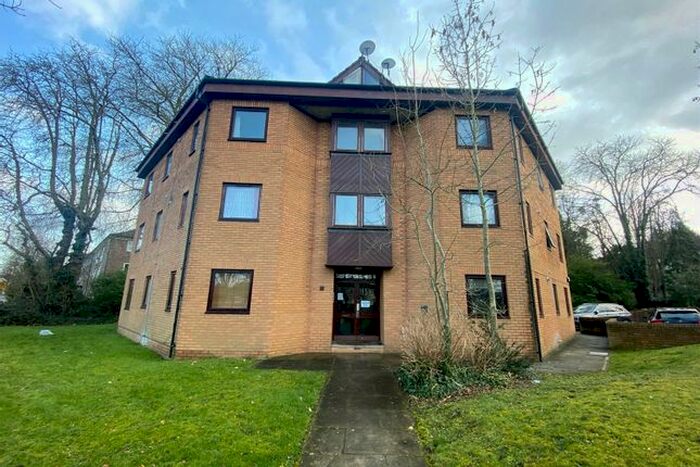 Studio To Rent In Groveland, Addiscombe Road, Croydon, Surrey CR0