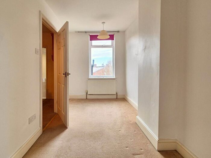 2 Bedroom End Of Terrace House To Rent In Myrtle Road, Ipswich, IP3