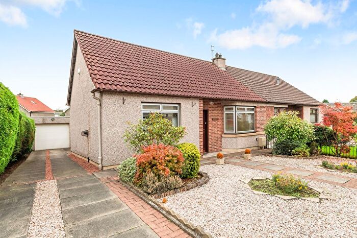 3 Bedroom Semi-Detached House For Sale In Inch Crescent, Bathgate, EH48
