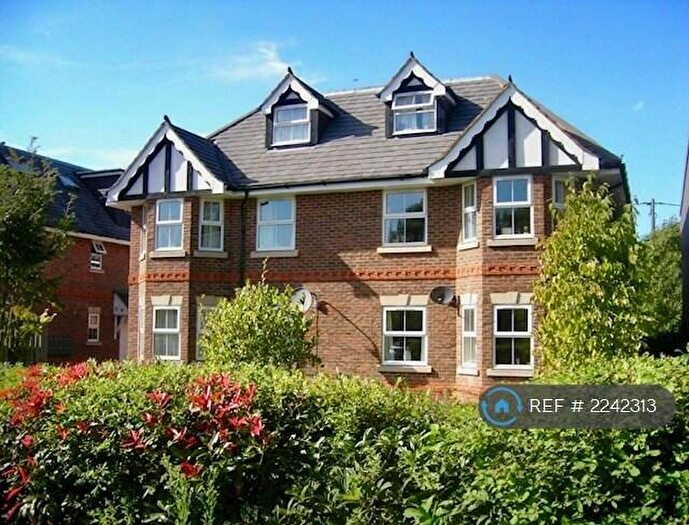 2 Bedroom Flat To Rent In Stoneleigh Court, Theale, Reading, RG7