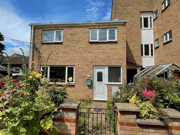 3 Bedroom Property To Rent In West Drive Gardens, Soham, Ely, CB7