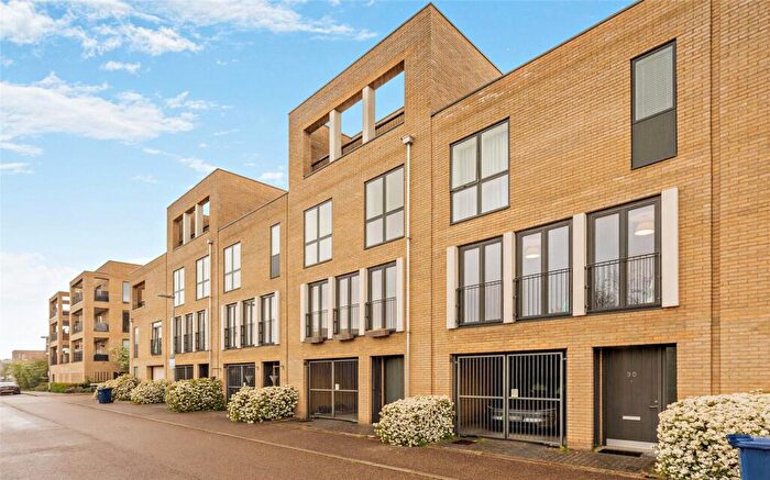 4 Bedroom Terraced House To Rent In Whitelocks Drive, Trumpington, Cambridge, Cambridgeshire, CB2