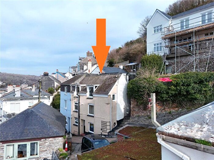 2 Bedroom Maisonette For Sale In Eastcliff, Looe, Cornwall, PL13