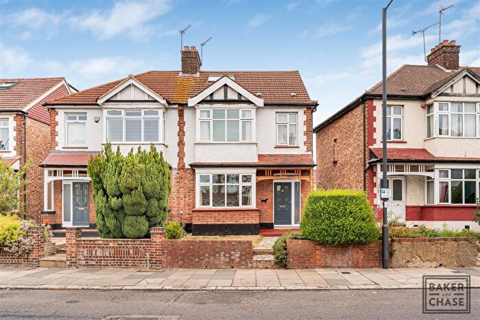 4 Bedroom Semi Detached House For Sale In Parsonage Lane, Enfield, EN2