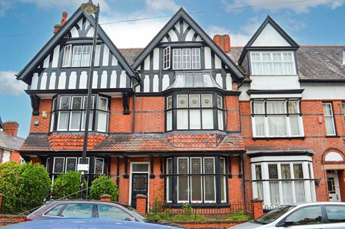 4 Bedroom Terraced House For Sale In St. James Road, Leicester, LE2