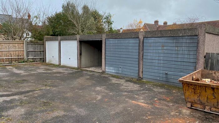 Garage / Parking To Rent In Cobden Road, Midhurst, GU29