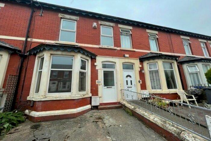 3 Bedroom Terraced House To Rent In Hawthorn Road, Blackpool, FY1