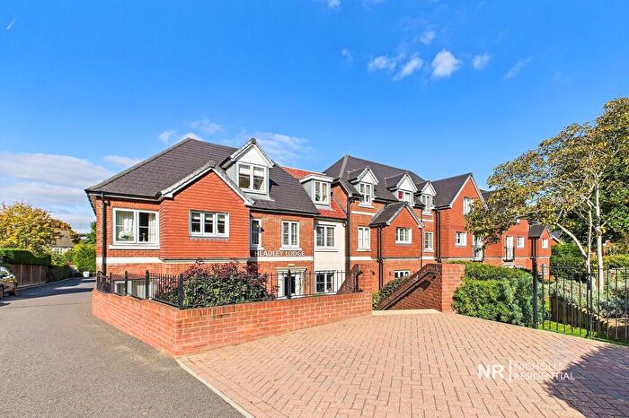 1 Bedroom Flat For Sale In Leatherhead Road, Ashtead, Surrey., KT21