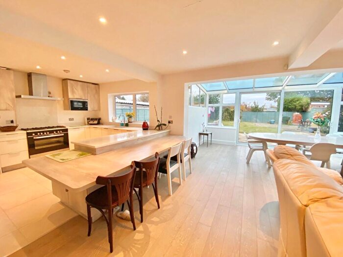 4 Bedroom Detached House To Rent In Ashridge Drive, Bricket Wood, St. Albans, AL2