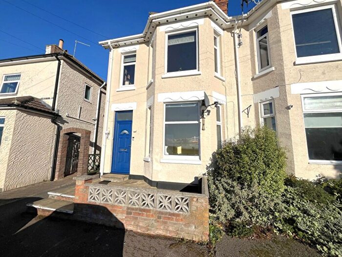 1 Bedroom Flat For Sale In Sterte Esplanade, Poole, BH15