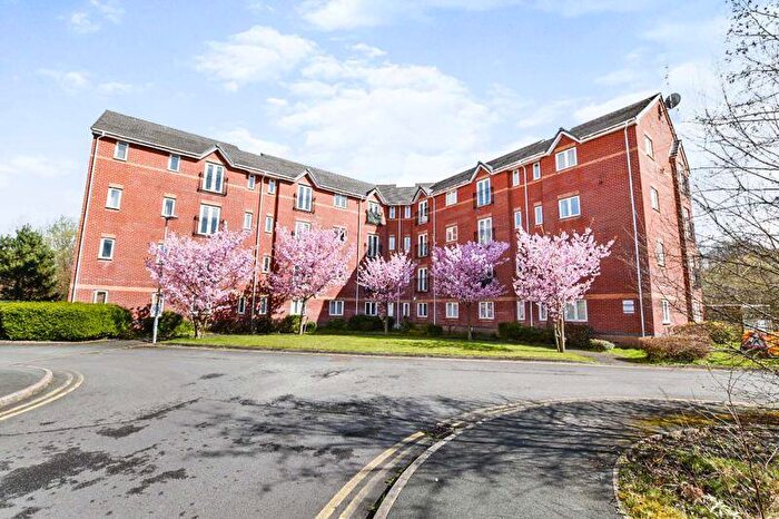 3 Bedroom Flat To Rent In Waterside Gardens, Astley Bridge, Bolton, BL1
