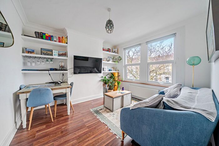 2 Bedroom Maisonette For Sale In Dupree Road, Charlton, SE7