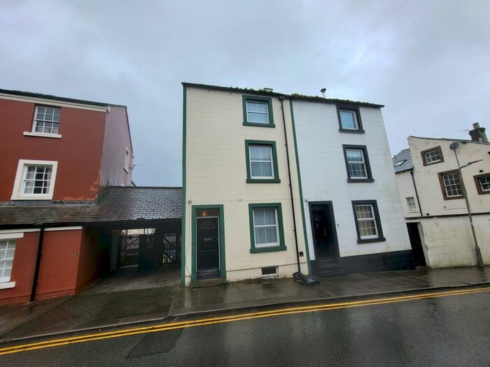 3 Bedroom Terraced House To Rent In George Street, Whitehaven, CA28