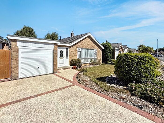 3 Bedroom Bungalow For Sale In Rushcombe Way, Corfe Mullen, BH21