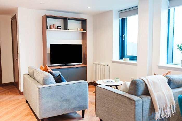 2 Bedroom Apartment To Rent In Apt, Live Oasis Merrion Street Gardens #, LS2