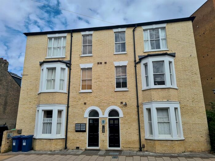 1 Bedroom Flat To Rent In Flat, - Norwich Street, Cambridge, CB2