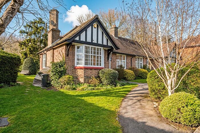 2 Bedroom Semi Detached House For Sale In Hammers Lane, Mill Hill, NW7