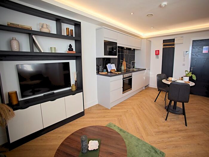 1 Bedroom Flat To Rent In Apt, Live Oasis Eastgate #, LS2